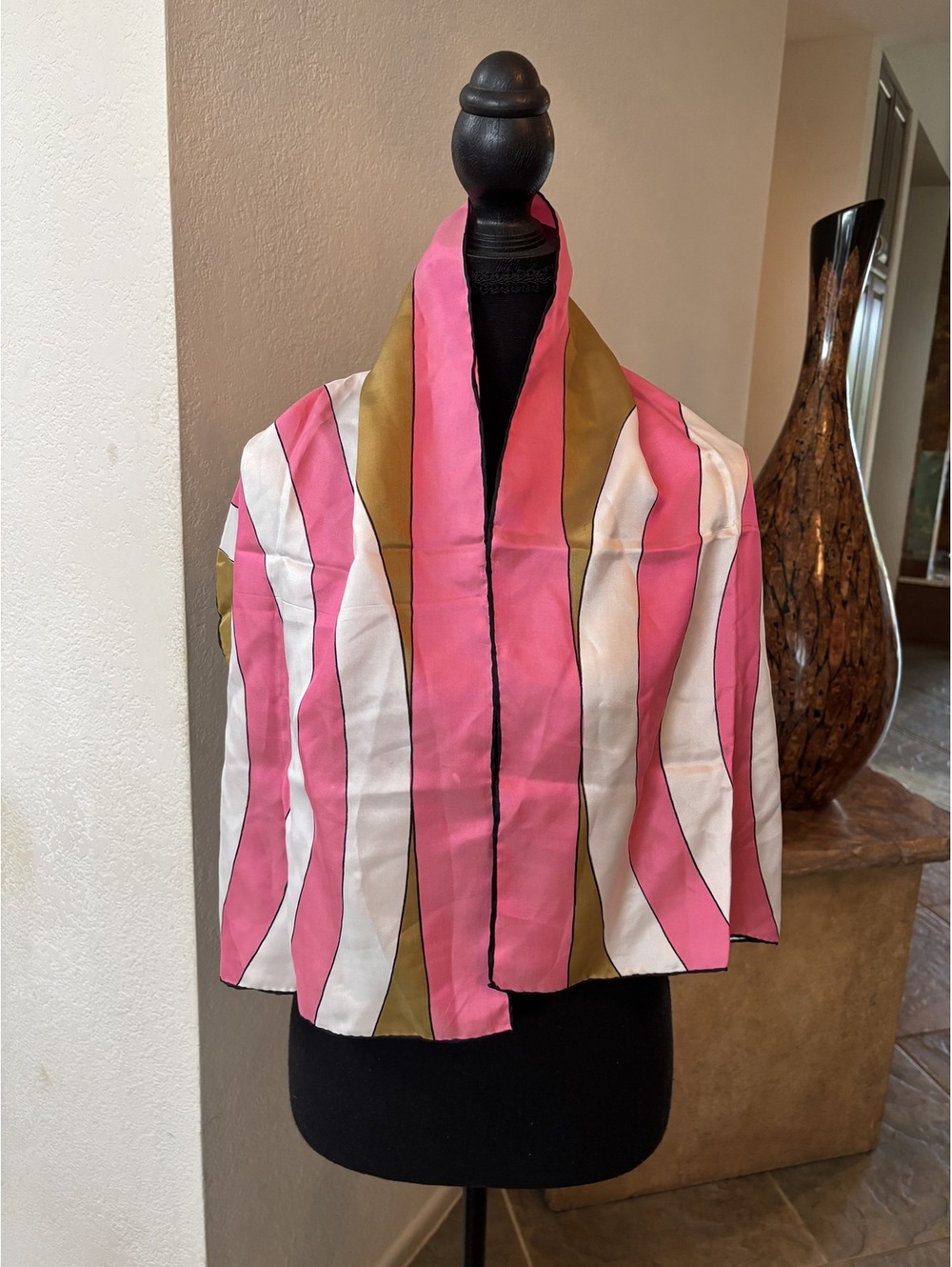 Vera Scarf, hand-rolled edges Size One size